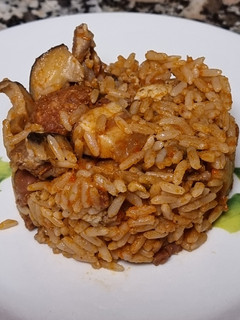 Una foto de Arroz con ibéricos y setas