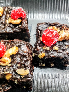 चॉकलेट ब्राउनी (Chocolate Brownie recipe in Hindi) रेसिपी मुख्य फोटो