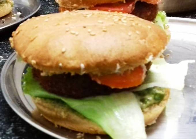 Aloo Tikki Burger !! Recipe