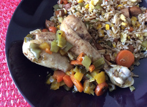 Una foto de Muslos de pollo agridulces en olla a presión