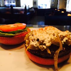 A picture of Mango Yango Burger.
