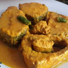Doi shorshe ilish (Hilsa with yogurt mustard paste) A picture of Doi shorshe ilish (Hilsa with yogurt mustard paste).