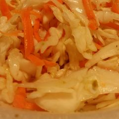 A picture of Iz's Vegan Simple Slaw.