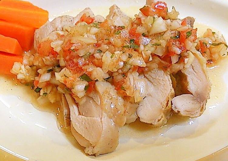 Steamed Chicken with Tomato and Onion Sauce