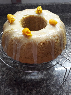 Una foto de Budín de romero y naranja