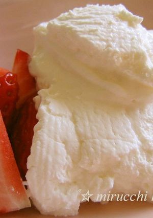 A picture of Fluffy Creamy Cheese Cake.