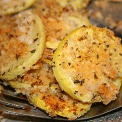 A picture of Zucchini Parmesan Crisps.