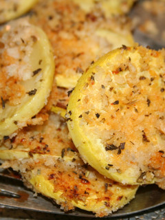 A picture of Zucchini Parmesan Crisps.