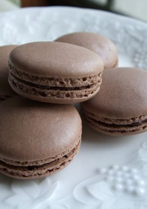 A picture of My Favorite Macarons (Chocolate).