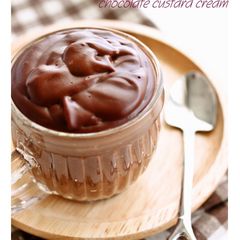 A picture of Chocolate Custard Cream.