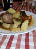 Guisado de muslitos de pollo con patatas