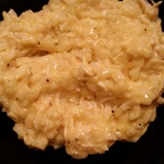 A picture of Grandmamas Chicken with Rice.