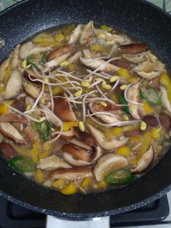 Foto resep Tumis Shiitake Sprout