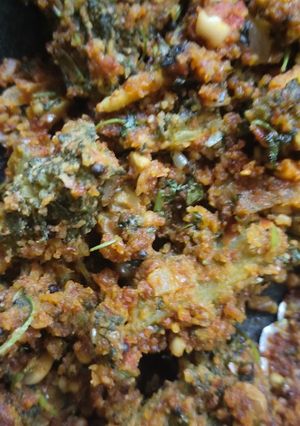 भरले कारले (Bharle Karle Recipe In Marathi) रेसिपी चे मुख्य फोटो 