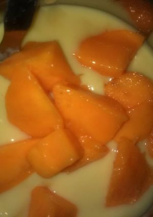 A picture of Mango ice cream.