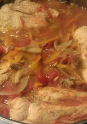 A picture of Chicken cacciatore.