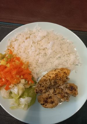 Una foto de Pollo al limón 🍋