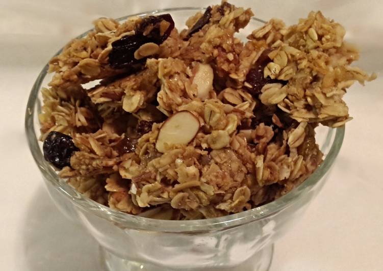 Easiest Way to Cook Perfect Toasted Crunchy Granola Clusters