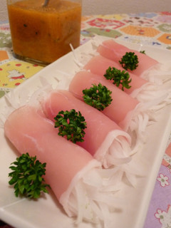 A picture of Easy Rolled-Up Cured Ham and Onion Salad.