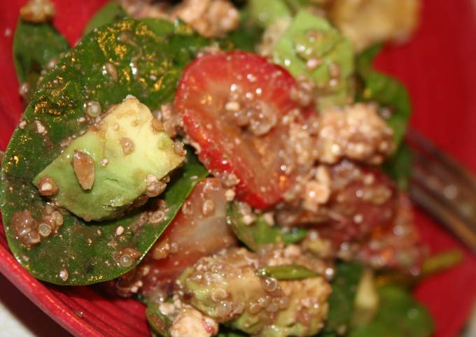 Recipe: Appetizing Strawberry Quinoa Salad