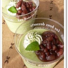 A picture of Creamy Matcha Pudding.