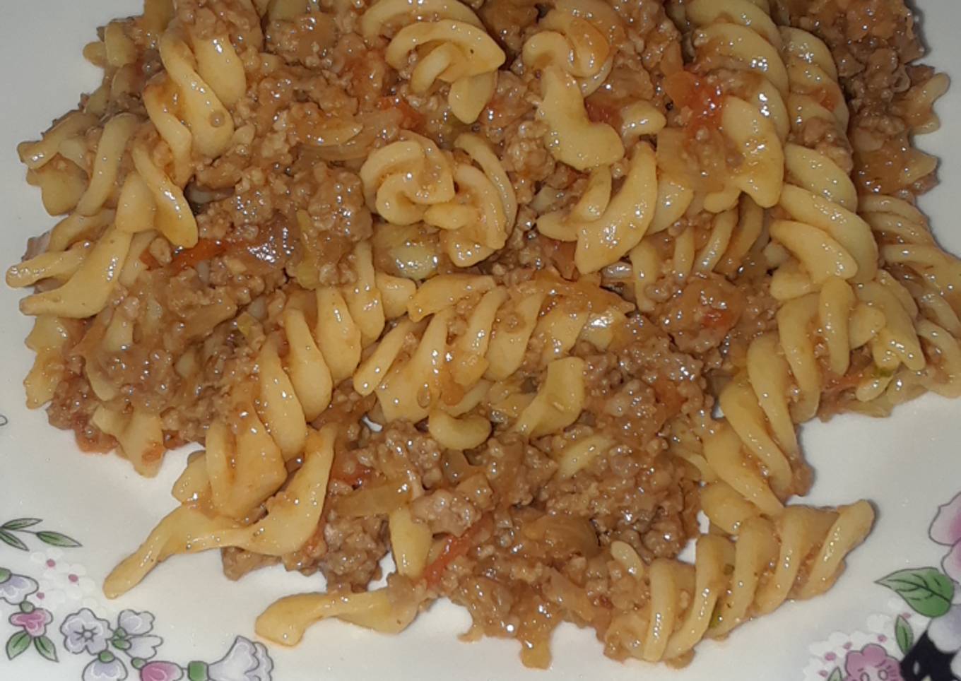 Tornillos con carne molida