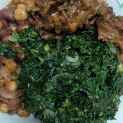 A picture of Vegetables githeri with meat.