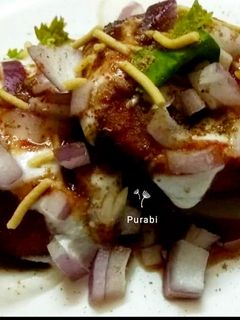 আলু টিক্কি চাট(Aloo tikki chaat recipe in bengali) রেসিপির প্রধান ছবি