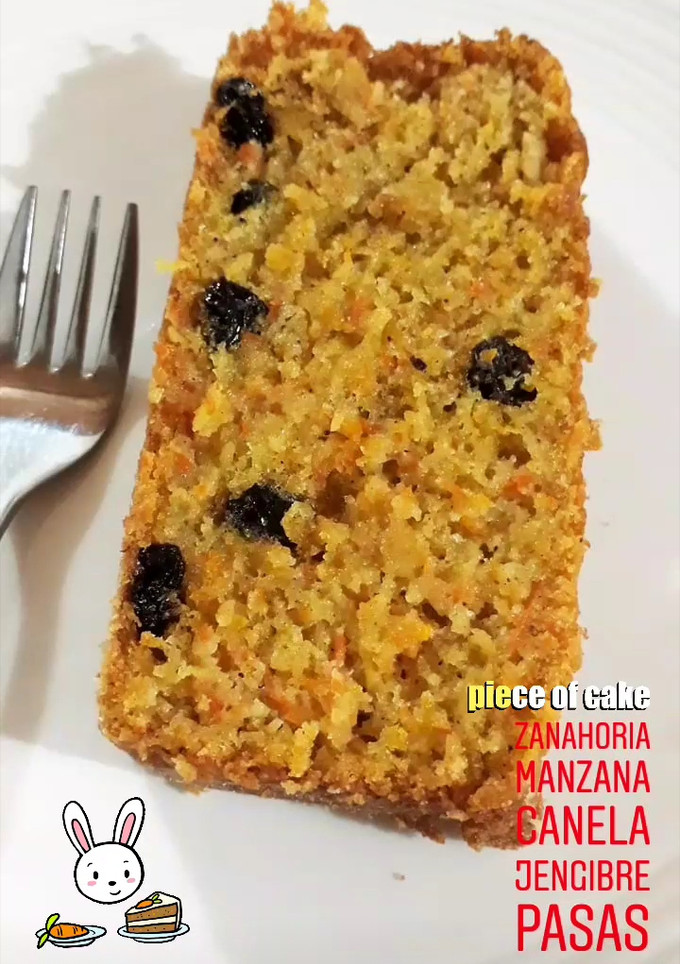Una foto de Torta de zanahoria y manzana con canela y jengibre