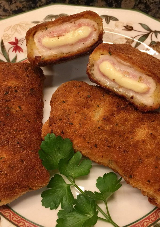 Una foto de Pechugas de pollo cordon bleu