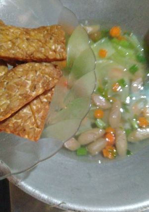 Foto resep Sop Sosis dan Tempe Goreng