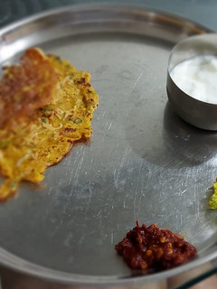 બેસન ના ચીલા(Besan chilla recipe in Gujarati) રેસીપી મુખ્ય ફોટો