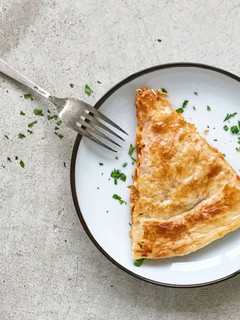 Una foto de Empanada de atún crujiente y sabrosa