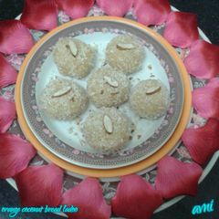A picture of Orange coconut bread ladoo.