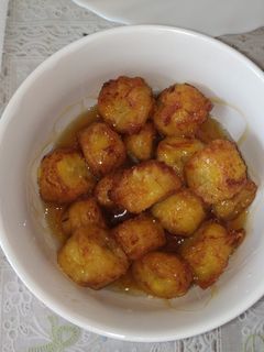 Una foto de Plátano frito con miel 🍌