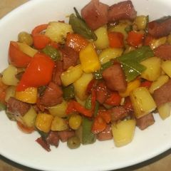 A picture of Potato skillet.