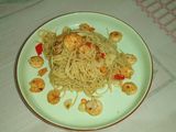 Spaghetti Aglio Olio combine with shrimp