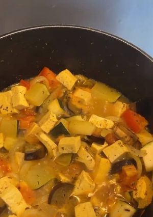Foto de Tofu e Legumes estufados
