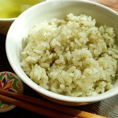 Matcha & Green Tea Double Tea Rice A picture of Matcha & Green Tea Double Tea Rice.