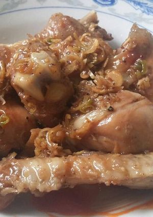 Hình của món Gà xào sả ớt.