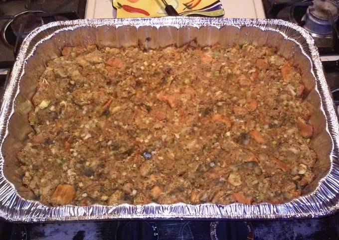 Recipe of Ultimate Home made cornbread stuffing for Diet Food