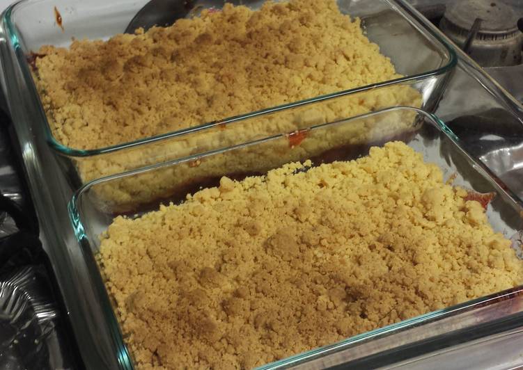 How to Make Quick Cherry Crumble
