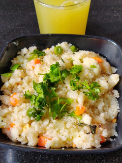 A picture of Vegetable suji upma.