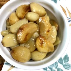 A picture of Roasted Garlic.