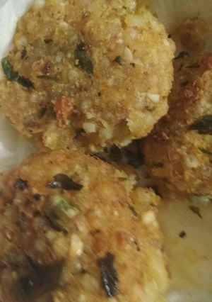 A picture of Sabudana Vada.