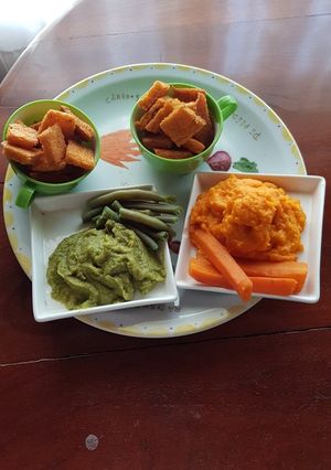 Una foto de Nachos saludables y mayonesa vegetal