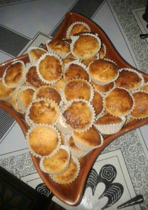 A picture of Coconut Macaroons.