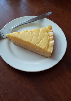 A picture of Custard Pie.