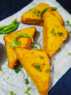 બ્રેડ પકોડા રેસીપી મુખ્ય ફોટો