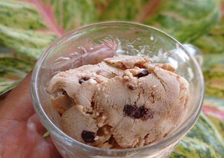 Rahasia Resep Ice cream caramel chocochips yang Enak Banget